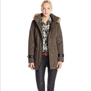 Kensie olive green coat with fur hood
